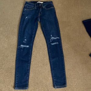 Levi’s blue jeans never been worn with no tags